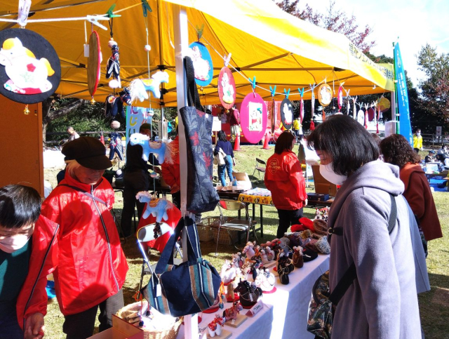 今年のもみじまつりの出店もとてもにぎわいました！